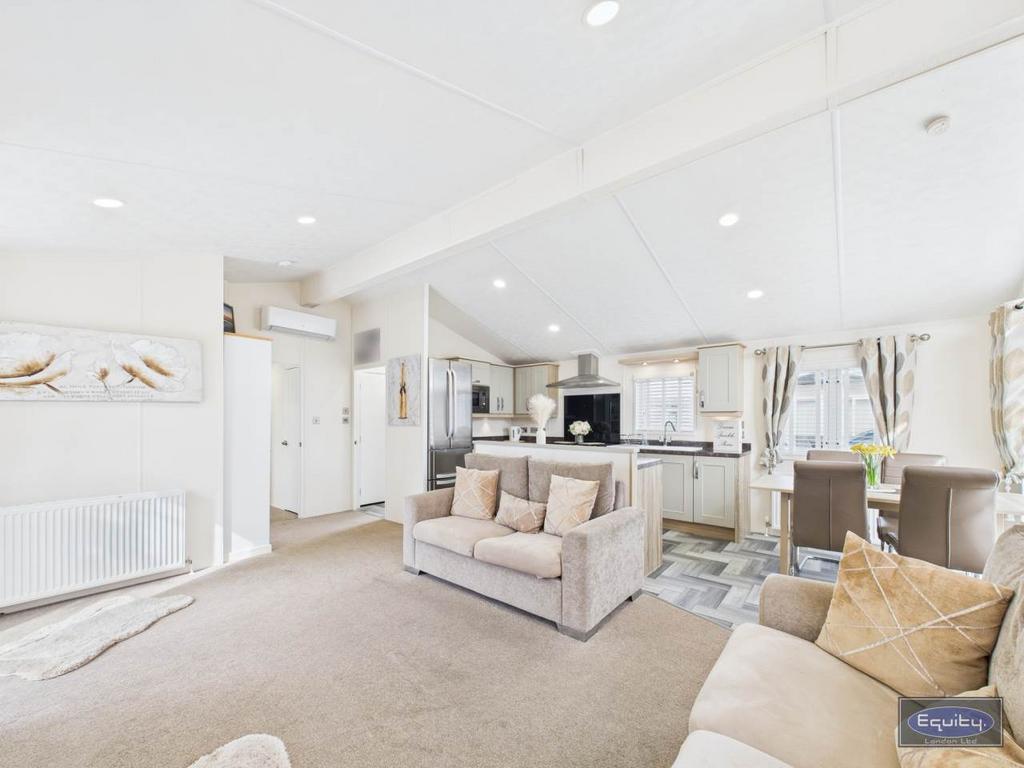Living Room (4)