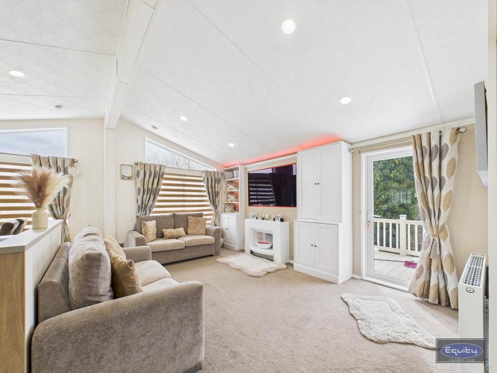 Living Room (5)