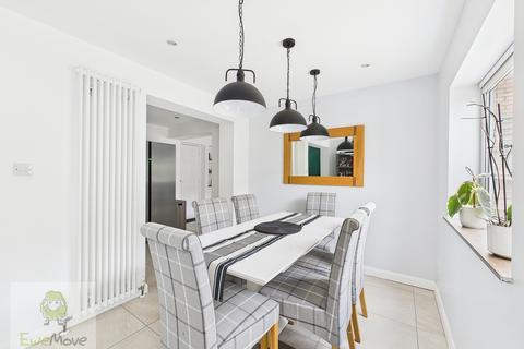 28 Hever Croft, Rochester, ME2 2NN