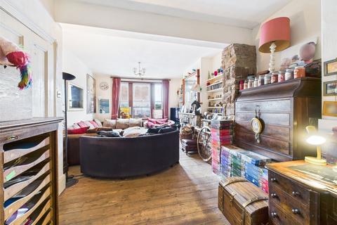 4 bedroom terraced house for sale, Gloucester Road, Newtown, Berkeley, Gloucestershire, GL13