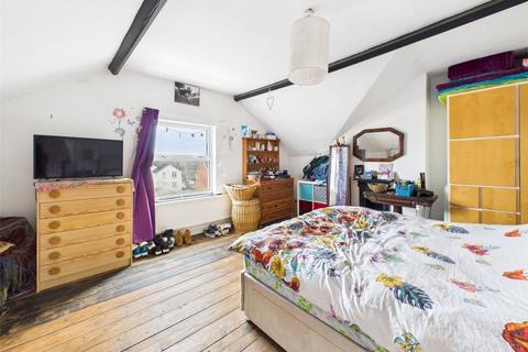 4 bedroom terraced house for sale, Gloucester Road, Newtown, Berkeley, Gloucestershire, GL13