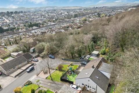 4 bedroom semi-detached bungalow for sale, Drymau Park, Neath