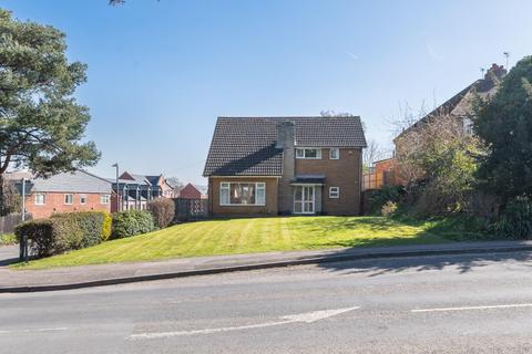 144 Coventry Road, Warwick, CV34 5HL
