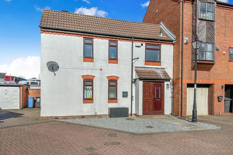 13 Halyard Croft, Hull, HU1 2EP