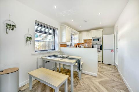 13 Halyard Croft, Hull, HU1 2EP