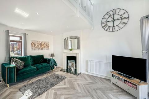 13 Halyard Croft, Hull, HU1 2EP