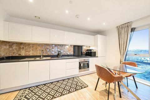 3 bedroom apartment for sale, Halley House, London NW9