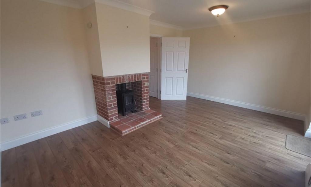 Living Room.jpg