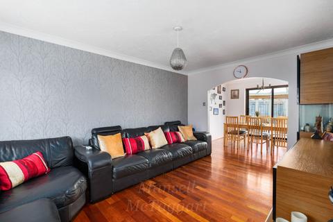4 Casher Road, Maidenbower, Crawley, RH10 7JG