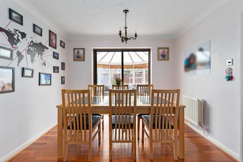 4 Casher Road, Maidenbower, Crawley, RH10 7JG