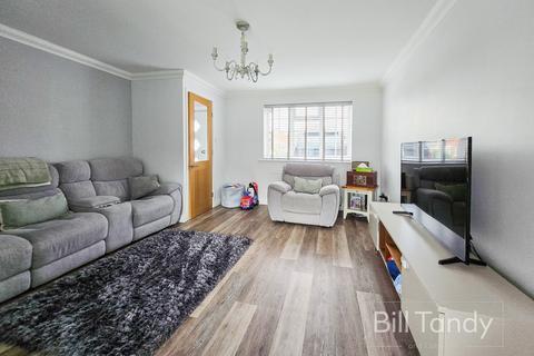 3 bedroom detached house for sale, Yew Tree Avenue, Lichfield, WS14