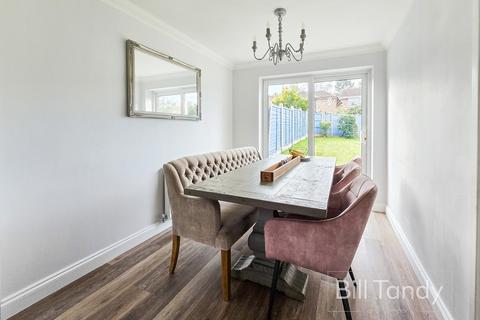 3 bedroom detached house for sale, Yew Tree Avenue, Lichfield, WS14