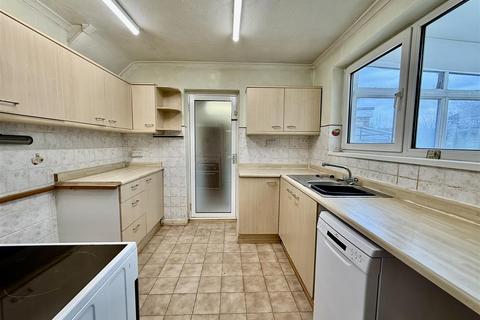 3 bedroom house for sale, Kipling Gardens, Swindon