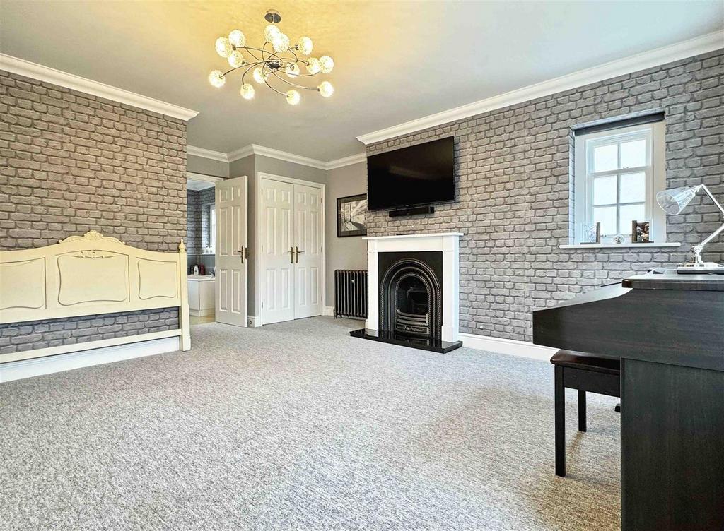 Bedroom 2.jpg