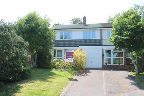 34 Oswald Close, Fetcham, Leatherhead, KT22 9UG