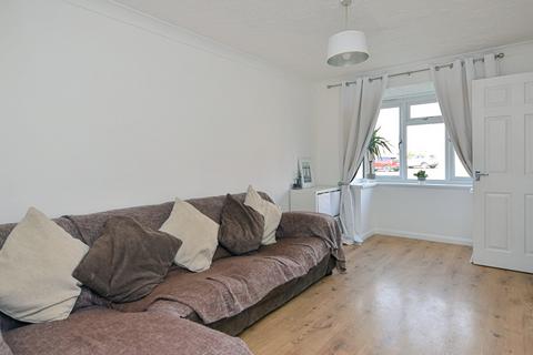 36 Datchet Drive, Shoeburyness, Southend-on-sea, SS3 8TA