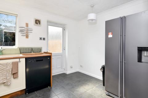 36 Datchet Drive, Shoeburyness, Southend-on-sea, SS3 8TA