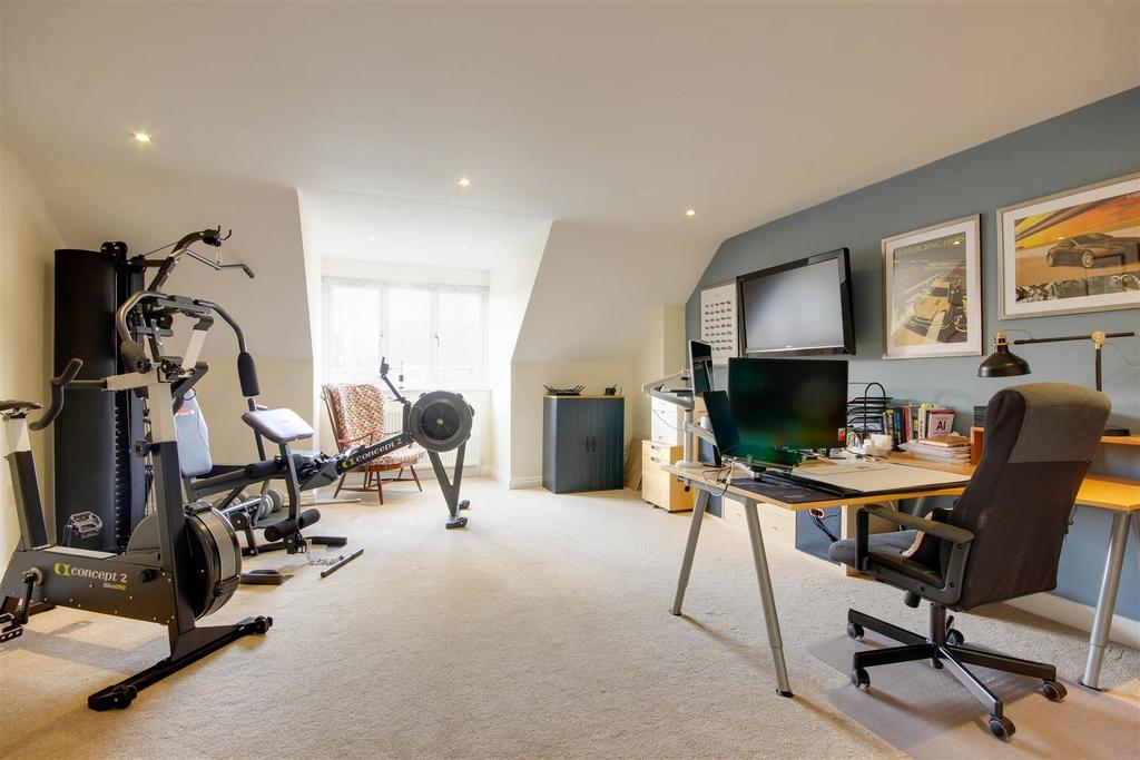 Bedroom 6/Office