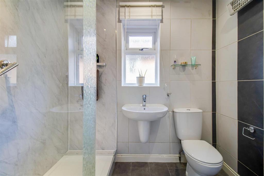 Shower room/w.c.