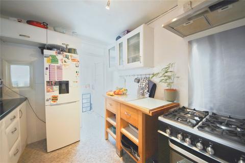 2 bedroom house to rent, Cazenove Road, Walthamstow E17