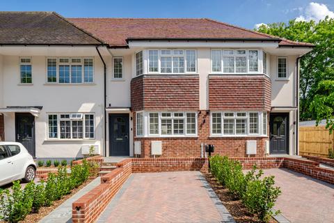 undefined, Castleview Road, Weybridge, KT13