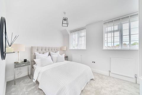 undefined, Castleview Road, Weybridge, KT13