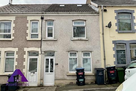 Neuadd Street, Abertillery