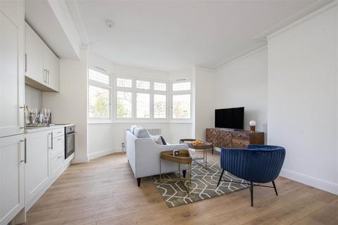 1 bedroom apartment for sale, Hampton Road, Twickenham