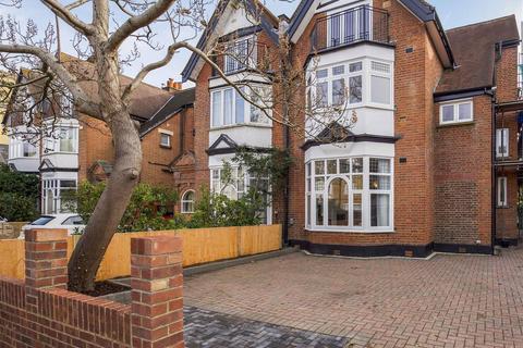 7d Hampton Road, Twickenham, TW2 5QE