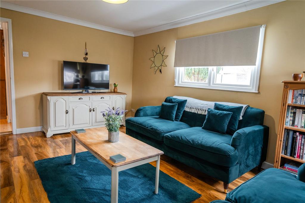 Living Room (3)