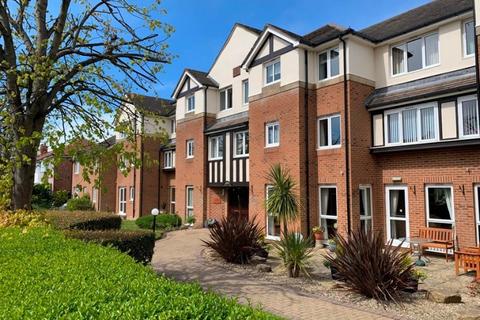 1 bedroom ground floor flat for sale, St. Clair Drive, Southport PR9