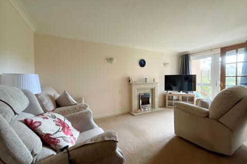 1 bedroom ground floor flat for sale, St. Clair Drive, Southport PR9