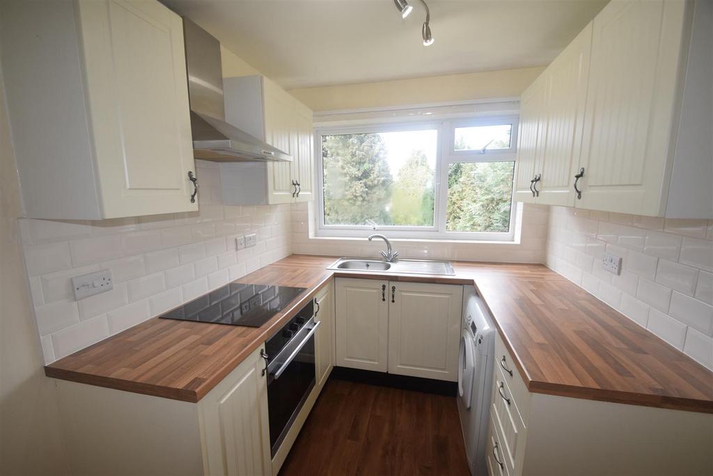 Kitchen 1.JPG