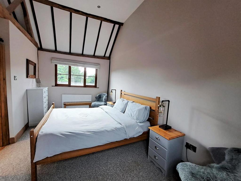Bedroom1a.jpg