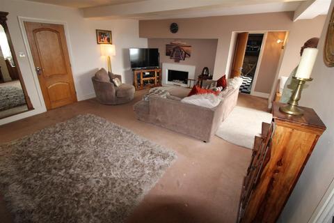 5 bedroom detached house for sale, Maypole Hill, Swadlincote DE11
