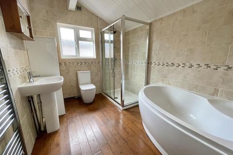 29 Althorp Road, Northampton, NN5 5EQ
