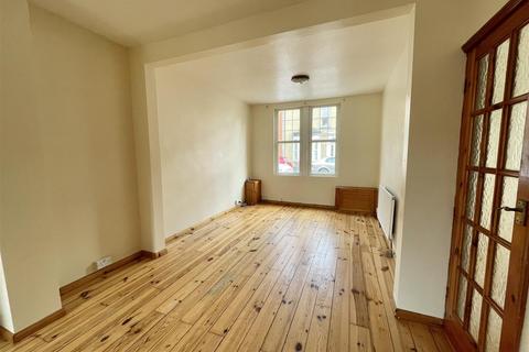 29 Althorp Road, Northampton, NN5 5EQ