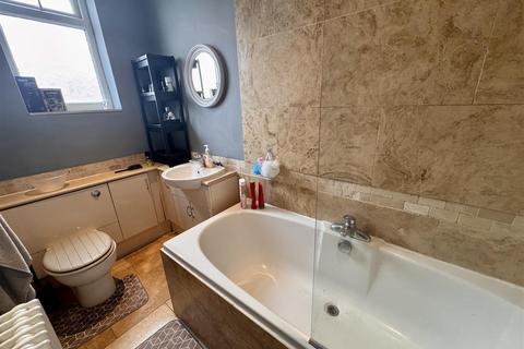 2 bedroom terraced house to rent, Dyson Street, Barnsley
