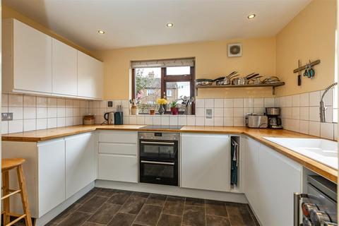 2 Alpine Place, Thornhill, DG3 5NP
