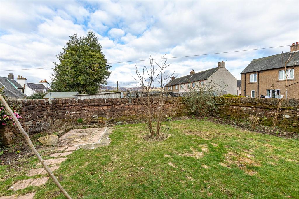 2 Alpine Crescent Thornhill 41.JPG