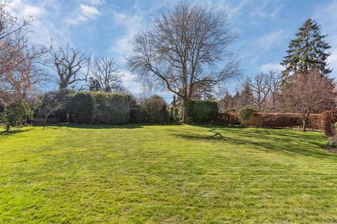 undefined, Shootersway, Berkhamsted, HP4