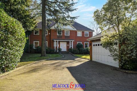 5 bedroom detached house for sale, Mount Avenue, Hutton Mount, Brentwood