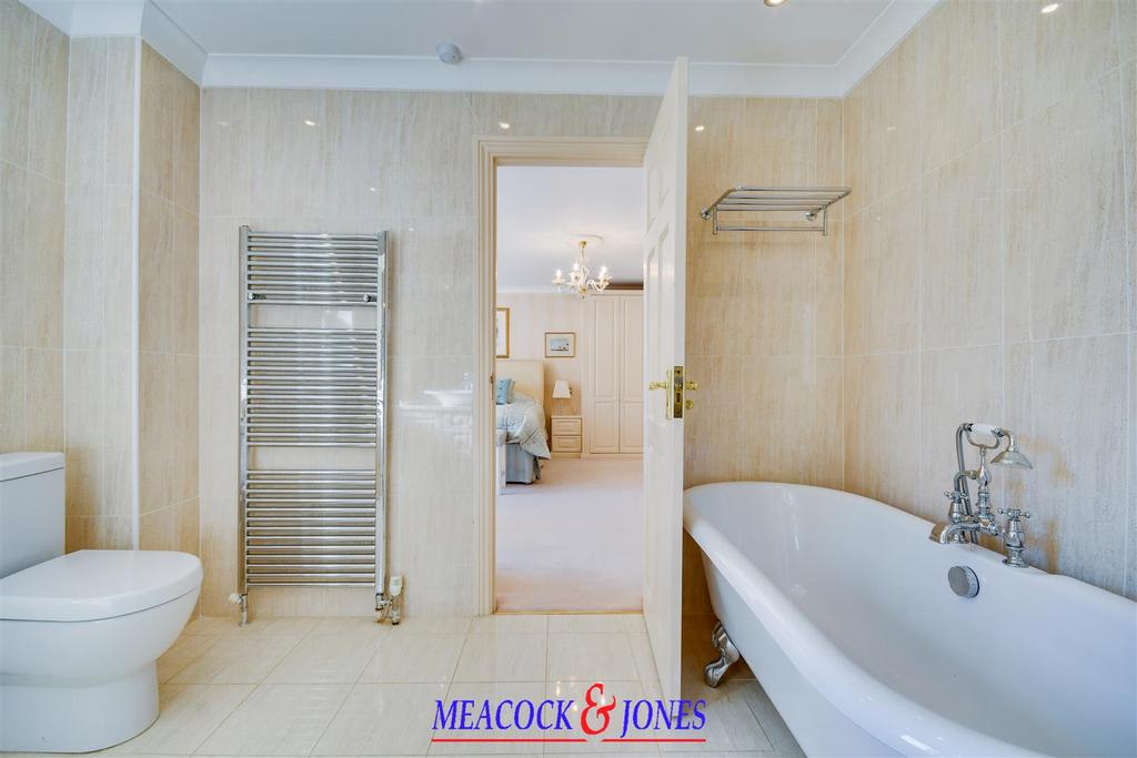 DSC 2104-DSC 2108 copy.jpg