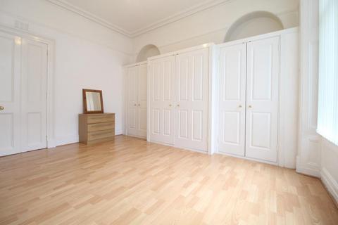 Studio to rent, Bon Accord Street, Ground Right,