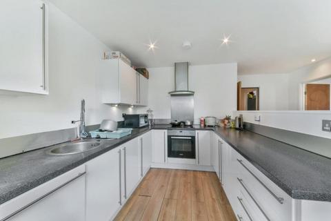 2 bedroom flat to rent, Ebb Court, 1 Albert Basin Way, London
