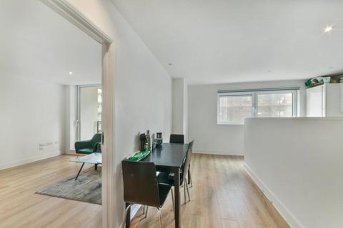 2 bedroom flat to rent, Ebb Court, 1 Albert Basin Way, London