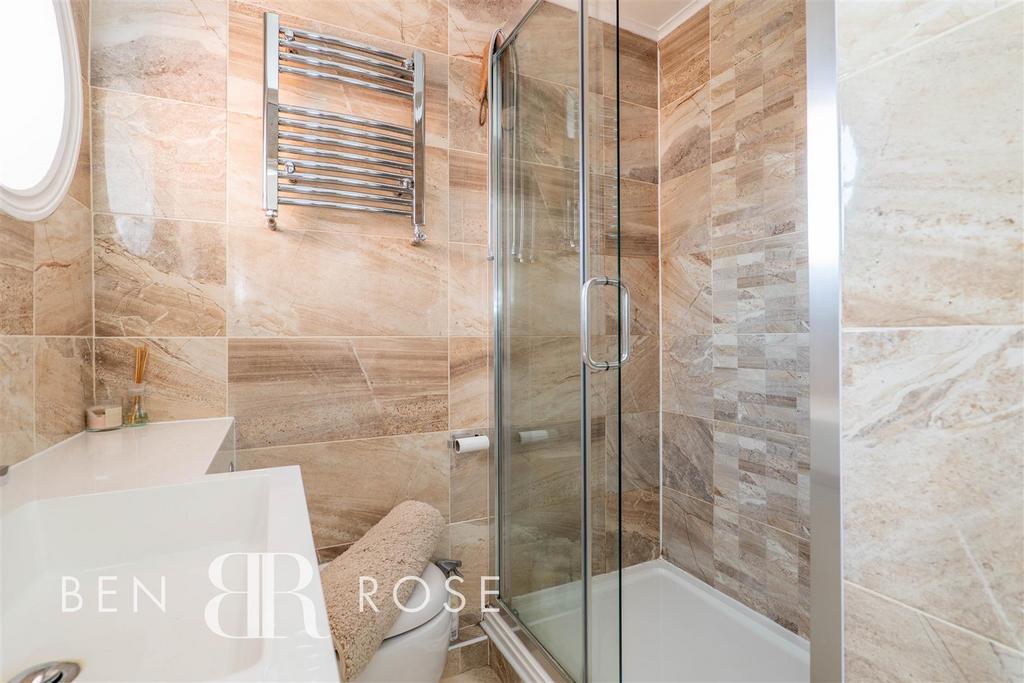 Master Ensuite
