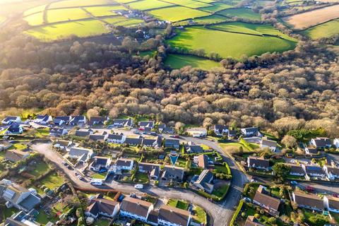 16 Gwealhellis Warren, Helston, TR13 8PQ