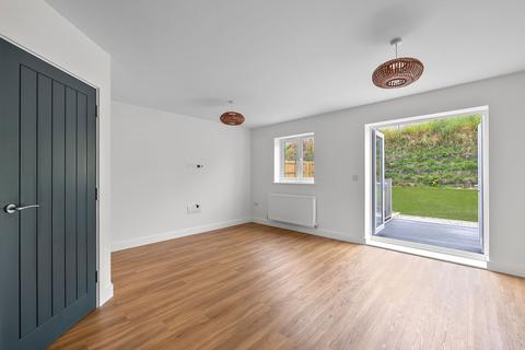 4 bedroom terraced house for sale, Chaucer Gardens, Plymouth PL5