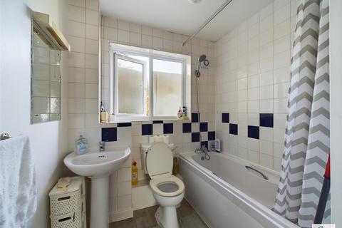 76 West Ham Lane, London, E15 4PT